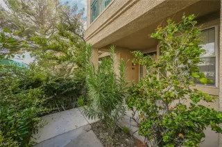 Photo #2: 2435772 Listing