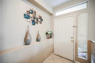 Photo #3: 2435772 Listing