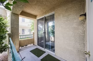 Photo #6: 2435772 Listing