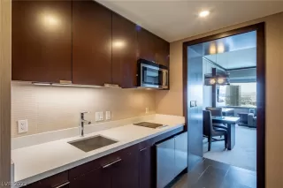 Photo #1: 2435781 Listing