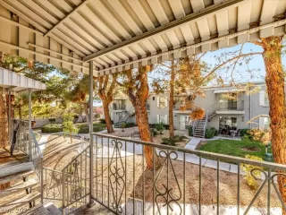 Photo #4: 2435851 Listing 