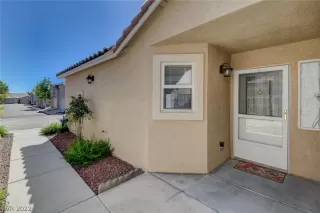 Photo #4: 2435853 Listing 