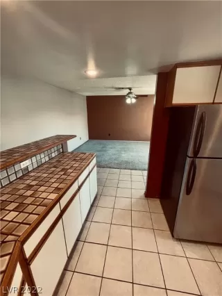 Photo #4: 2435862 Listing