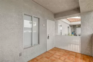 Photo #3: 2435876 Listing