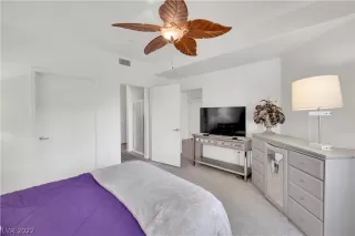 Photo #4: 2435884 Listing 