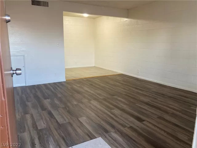 MLS: 2435932 Condo For Sale