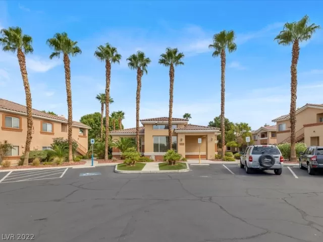 MLS: 2435962 Condo For Sale