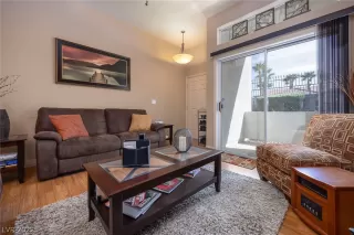 Photo #2: 2435986 Listing