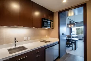 Photo #1: 2435997 Listing