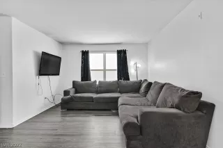 Photo #3: 2436013 Listing