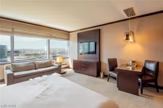 Photo #5: 2436016 Listing