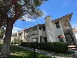 Photo #1: 2436047 Listing 