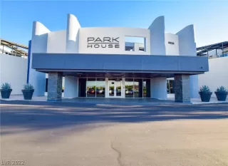 Photo #6: 2436075 Listing