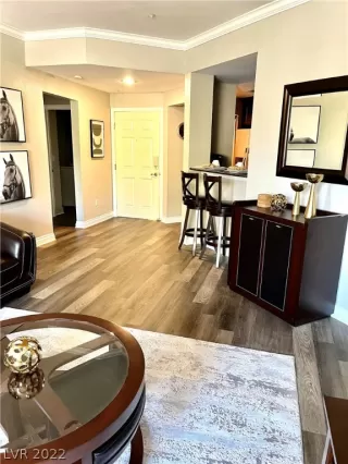 Photo #1: 2436110 Listing