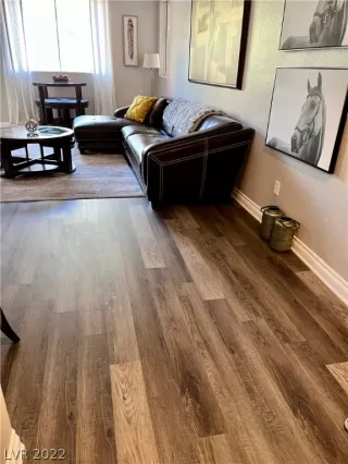 Photo #6: 2436110 Listing