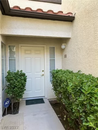 Photo #2: 2436133 Listing 