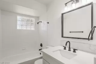 Photo #6: 2436153 Listing