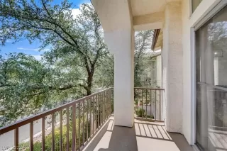 Photo #5: 2436178 Listing