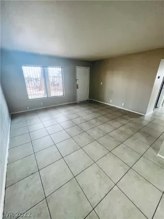 Photo #2: 2436258 Listing 