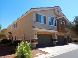 Photo #2: 2436308 Listing