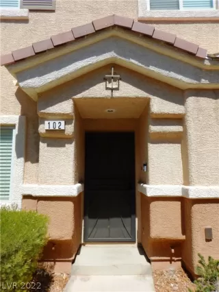 Photo #3: 2436308 Listing