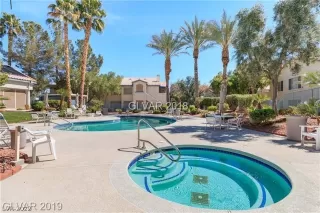 Photo #3: 2436335 Listing 