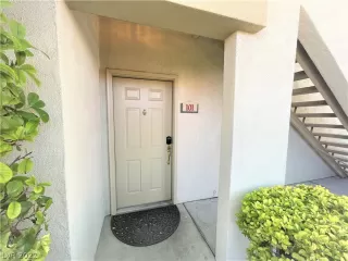 Photo #2: 2436338 Listing 