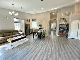 Photo #4: 2436348 Listing 