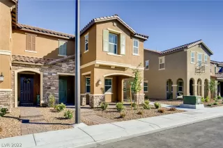 Photo #1: 2436363 Listing 