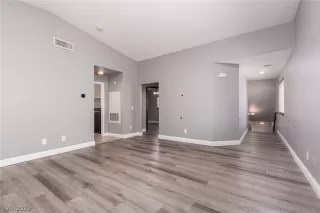 Photo #2: 2436365 Listing