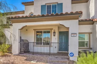 Photo #4: 2436373 Listing