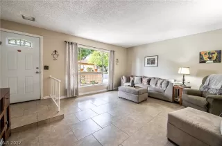 Photo #2: 2436392 Listing