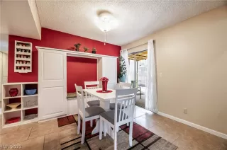 Photo #6: 2436392 Listing