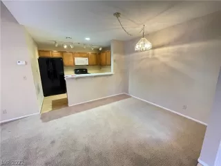 Photo #3: 2436433 Listing 