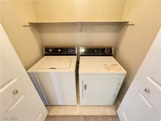 Photo #6: 2436433 Listing 