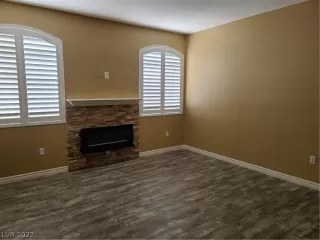 Photo #5: 2436447 Listing 