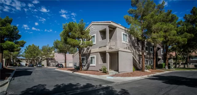 MLS: 2436492 Condo For Sale