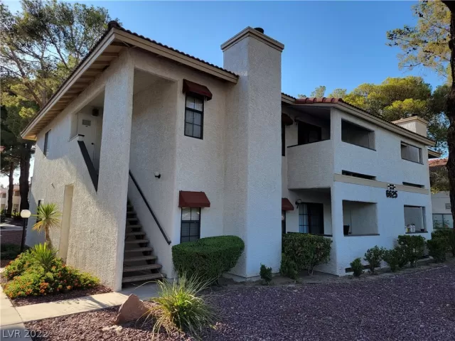 MLS: 2436495 Condo For Sale