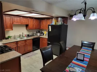 Photo #2: 2436495 Listing 