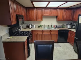 Photo #3: 2436495 Listing 