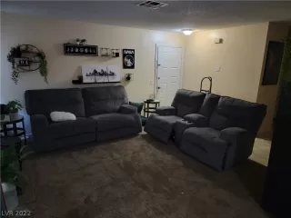 Photo #4: 2436495 Listing 