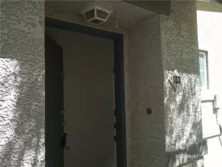 Photo #3: 2436501 Listing