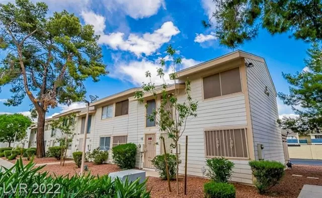 MLS: 2436519 Condo For Sale