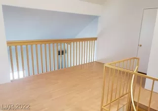 Photo #4: 2436521 Listing