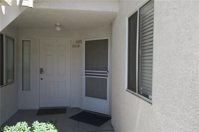 MLS: 2436526 Condo For Sale