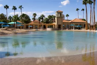 Photo #5: 2436526 Listing