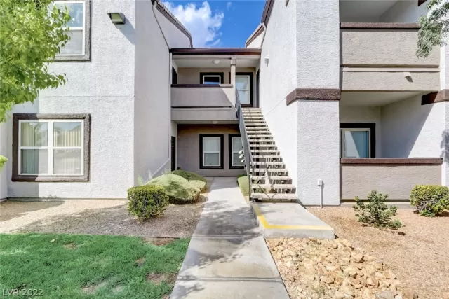 MLS: 2436552 Condo For Sale