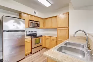 Photo #1: 2436552 Listing