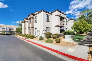 Photo #4: 2436552 Listing