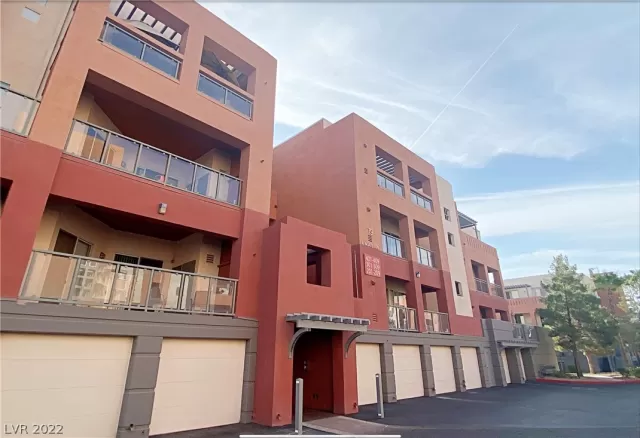 MLS: 2436561 Condo For Sale